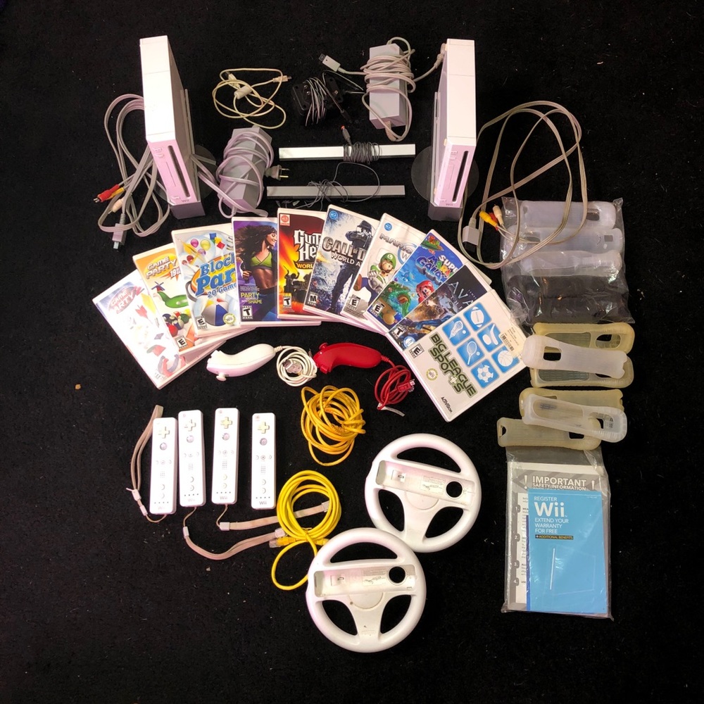 2 WII PACKAGE PLUS GAMES!